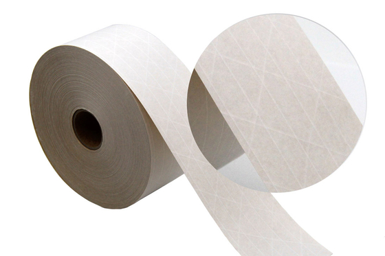 El agua mojada blanca de cinta de papel reforzada de Kraft activó la cinta que embalaba de papel engomada